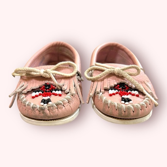 MINNETONKA Kids Pink Leather Moccasins with Fringe and Beading Size 8 - Picture 6 of 8